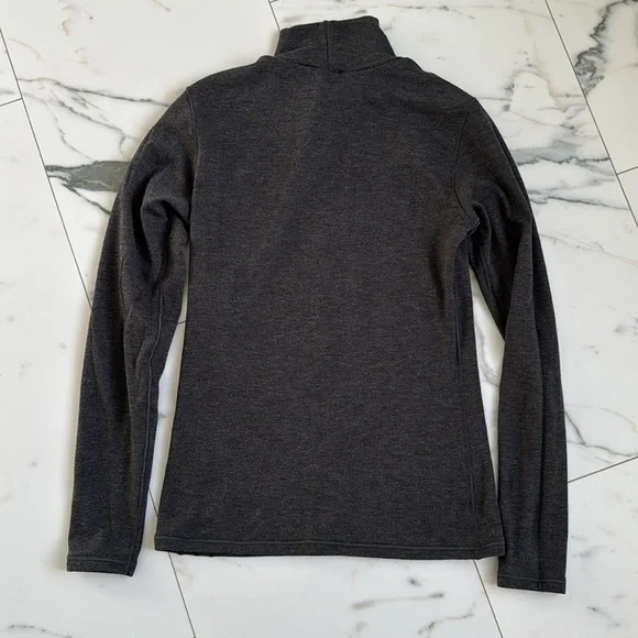 Grey Uniqlo ultra warm heattech turtleneck - Picture 2 of 4